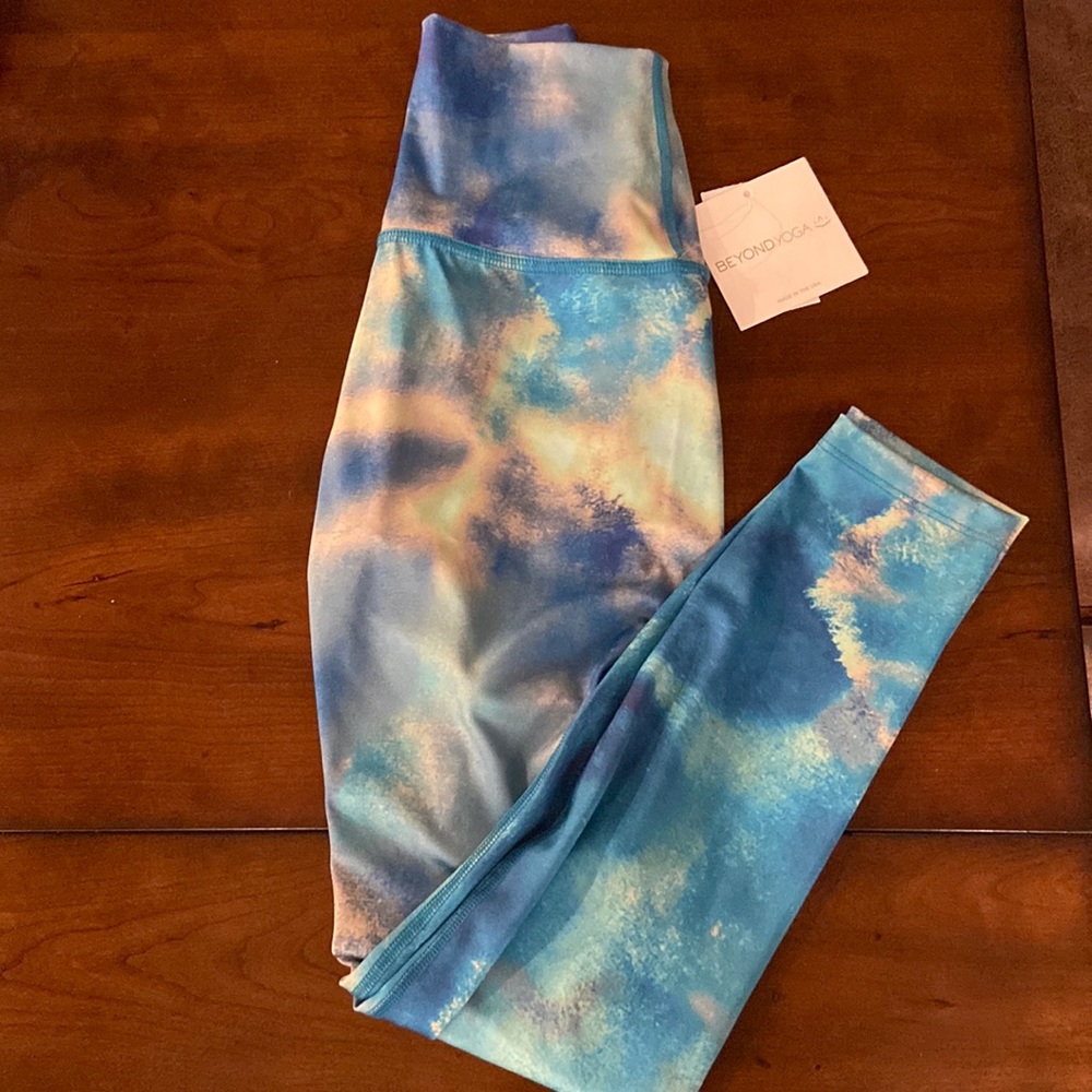 Beyond yoga leggings